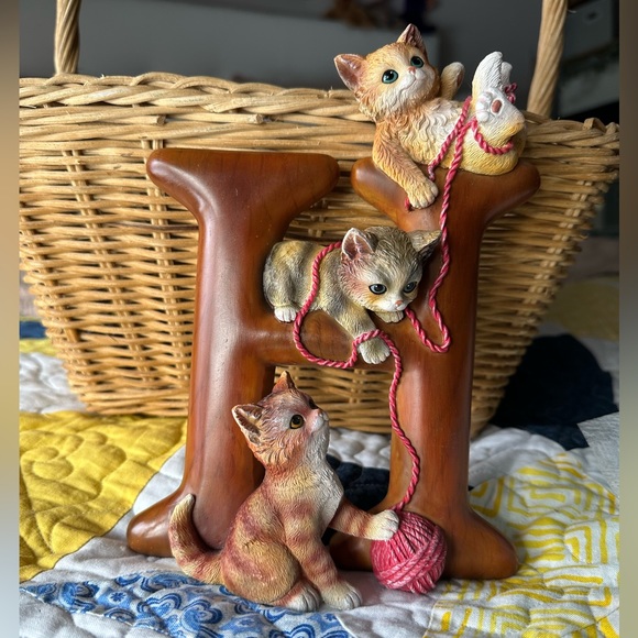 Vintage BRADFORD EXCHANGE 2008 HOME Is Where the Cat Lives - Picture 2 of 9